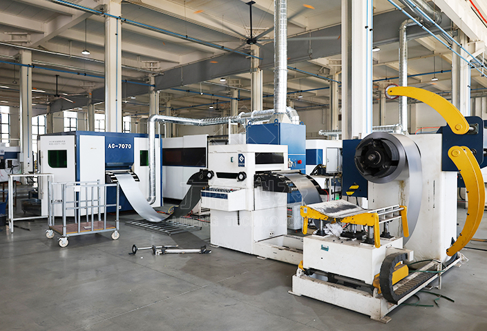 Core Configuration and Production Process of Medical Furniture Sheet Metal Production Line